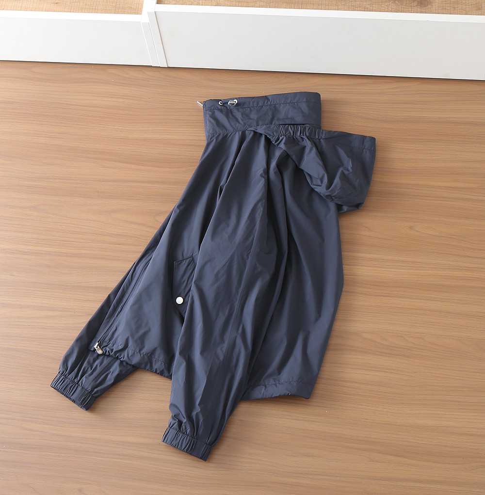 BC连帽夹克，…R139