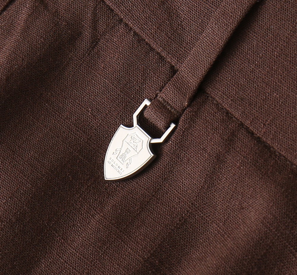 BC老钱新贵们的大爱 客供天丝面料有着极好的亲肤感 直脚休闲裤 经典款 商务休闲都实穿的一款 合体的剪裁