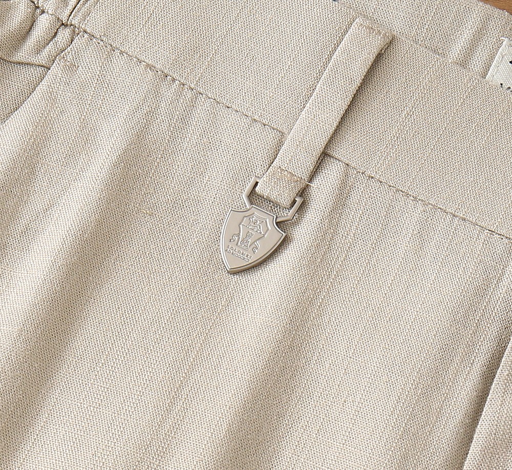 BC老钱新贵们的大爱 客供天丝面料有着极好的亲肤感 直脚休闲裤 经典款 商务休闲都实穿的一款 合体的剪裁