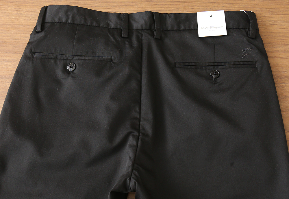 菲拉格慕2026春夏新品 原单男士西装休闲裤 每季必出的类型，无需质疑的热卖王牌单品，符合四季最佳的搭配