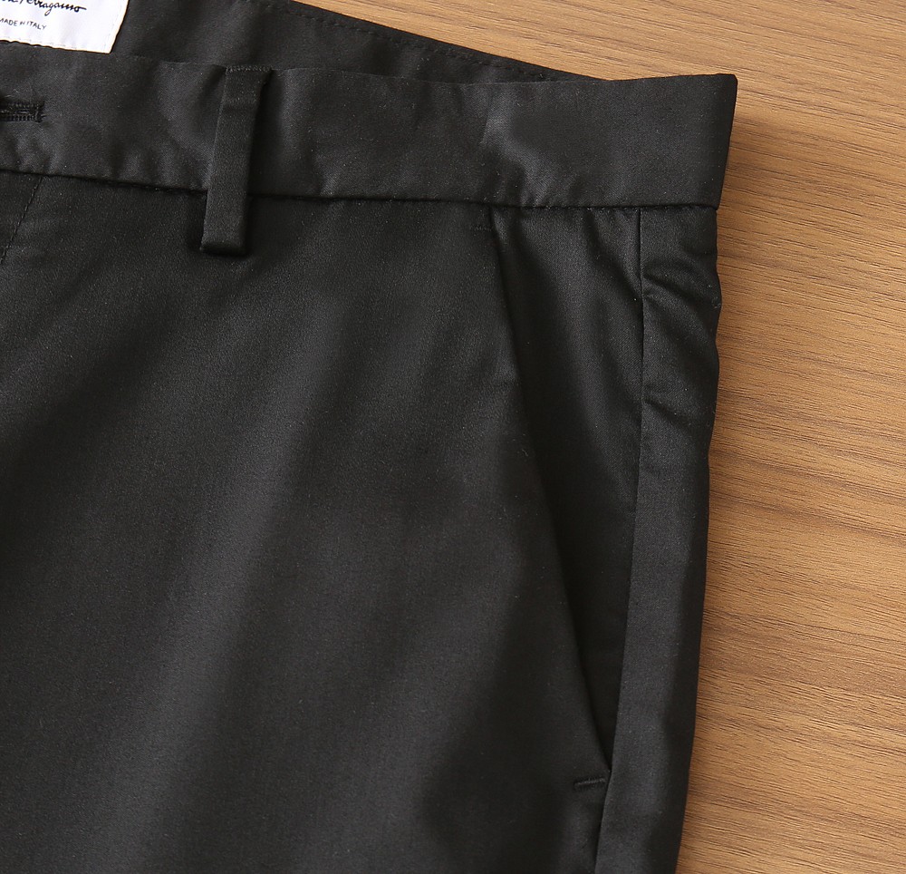 菲拉格慕2026春夏新品 原单男士西装休闲裤 每季必出的类型，无需质疑的热卖王牌单品，符合四季最佳的搭配