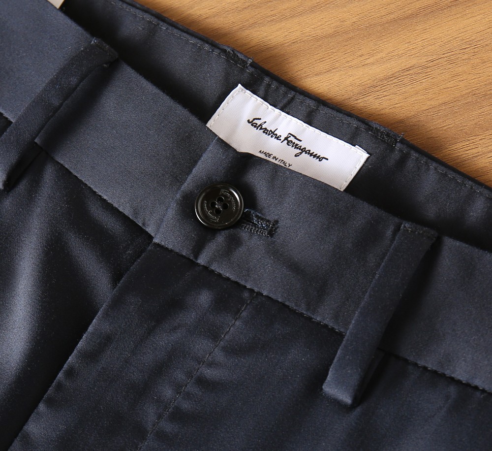 菲拉格慕2026春夏新品 原单男士西装休闲裤 每季必出的类型，无需质疑的热卖王牌单品，符合四季最佳的搭配