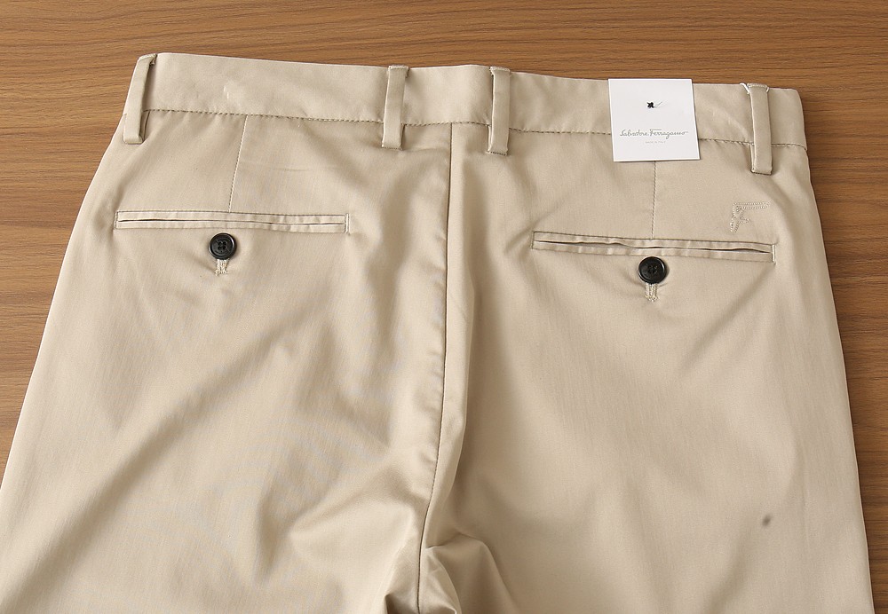 菲拉格慕2026春夏新品 原单男士西装休闲裤 每季必出的类型，无需质疑的热卖王牌单品，符合四季最佳的搭配
