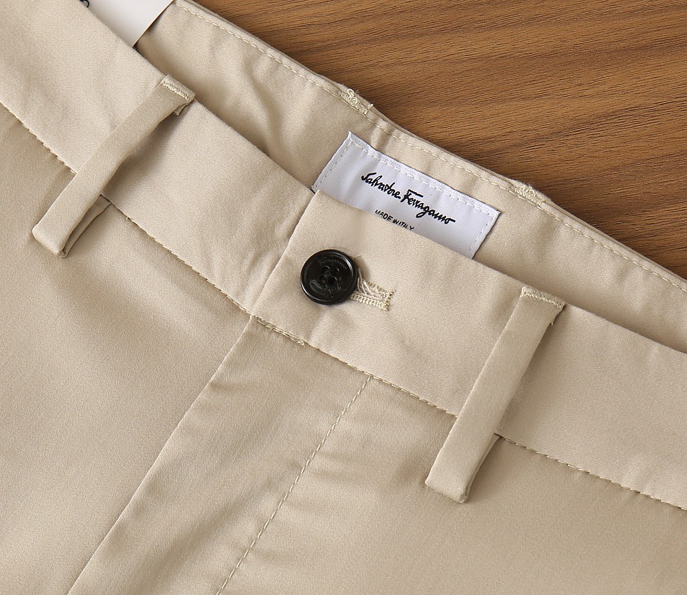 菲拉格慕2026春夏新品 原单男士西装休闲裤 每季必出的类型，无需质疑的热卖王牌单品，符合四季最佳的搭配