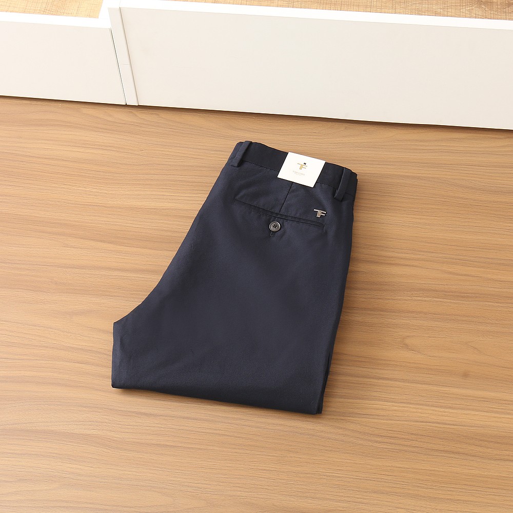 TOMFORD商务休闲裤尺寸表……8112
