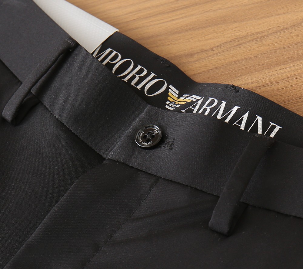 阿玛尼ARMANI 2026SS早春新品 原单男士西装休闲裤 每季必出的类型，无需质疑的热卖王牌单品，符