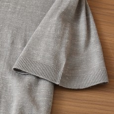 LoroPiana诺悠翩雅老钱推荐!Loro Piana针织短袖立体视觉感 细微之处的精美上身年轻不刻板 LoroPiana诺悠翩雅老钱推荐!Loro Piana针织短袖立体视觉感 细微之处的精美上身年轻不刻板