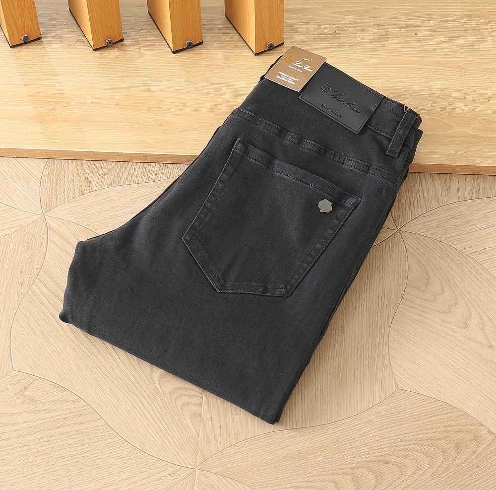 NO:935791,LP black cow original color jeans size chart... 662,,loro piana,jeans,19860909LP黑牛原色牛仔裤尺寸表…… 662,,loro piana,jeans,,Men's clothing