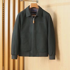 羽绒服 LV秋冬新款男士商务休闲羊毛羽绒服外套,鹅绒填充,面料与辅料皆为客供,定织定染而成,触感极为柔软细腻,细节精湛考 羽绒服 LV秋冬新款男士商务休闲羊毛羽绒服外套,鹅绒填充,面料与辅料皆为客供,定织定染而成,触感极为柔软细腻,细节精湛考