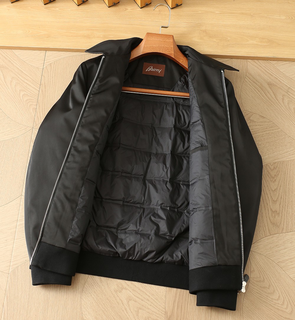 羽绒服 MooRER穆勒2026SS秋冬新款上新! 羽绒服夹克外套,贸易公司渠道稀出,领先官网发售!男士高端都市风尚翻领 羽绒服 MooRER穆勒2026SS秋冬新款上新! 羽绒服夹克外套,贸易公司渠道稀出,领先官网发售!男士高端都市风尚翻领