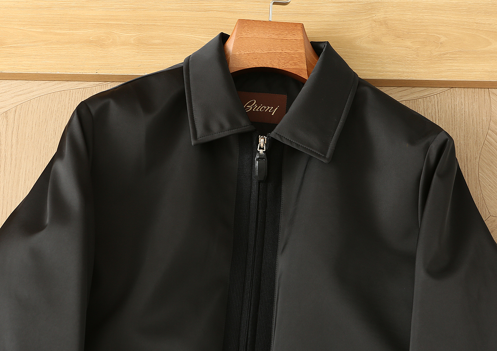 羽绒服 MooRER穆勒2026SS秋冬新款上新! 羽绒服夹克外套,贸易公司渠道稀出,领先官网发售!男士高端都市风尚翻领 羽绒服 MooRER穆勒2026SS秋冬新款上新! 羽绒服夹克外套,贸易公司渠道稀出,领先官网发售!男士高端都市风尚翻领