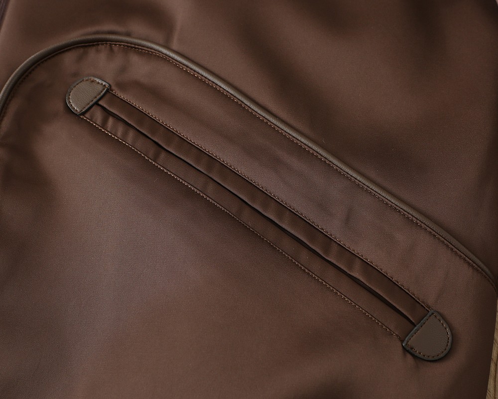 羽绒服 MooRER穆勒2026SS秋冬新款上新! 羽绒服夹克外套,贸易公司渠道稀出,领先官网发售!男士高端都市风尚翻领 羽绒服 MooRER穆勒2026SS秋冬新款上新! 羽绒服夹克外套,贸易公司渠道稀出,领先官网发售!男士高端都市风尚翻领