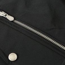 羽绒服 BC秋冬新款男士商务休闲毛领羽绒服外套,鹅绒填充,面料与辅料皆为客供,定织定染而成,触感极为柔软细腻,细节精湛考 羽绒服 BC秋冬新款男士商务休闲毛领羽绒服外套,鹅绒填充,面料与辅料皆为客供,定织定染而成,触感极为柔软细腻,细节精湛考