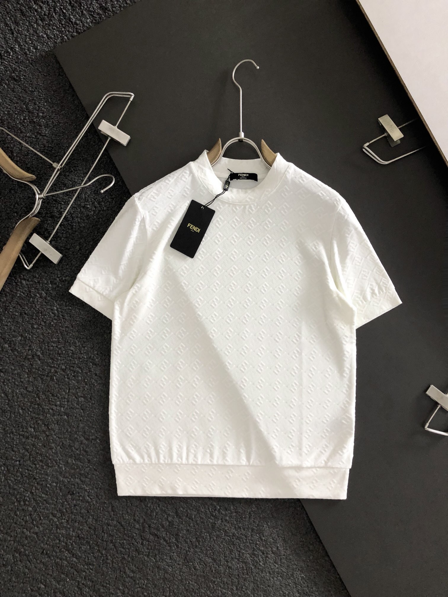 Fendi Clothing T-Shirt White Knitting Fall Collection Fashion Short Sleeve