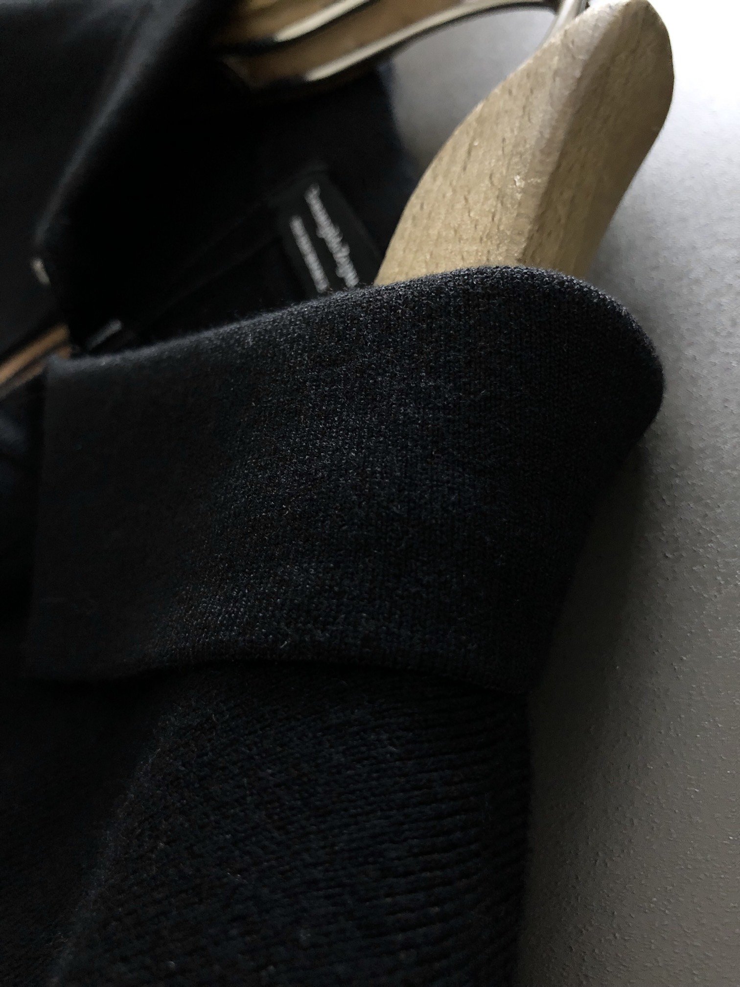 ZA**23最顶级版本黑色双杆提花款羊毛开衫专柜一摸一样打造顶级款时尚百搭款进口面料顶级高工艺版型超好耐