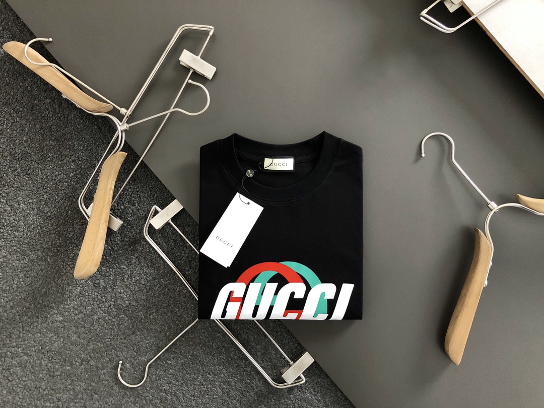 Gucci 7 stelle
 Abbigliamento T-Shirt Stampa Cotone Maniche corte