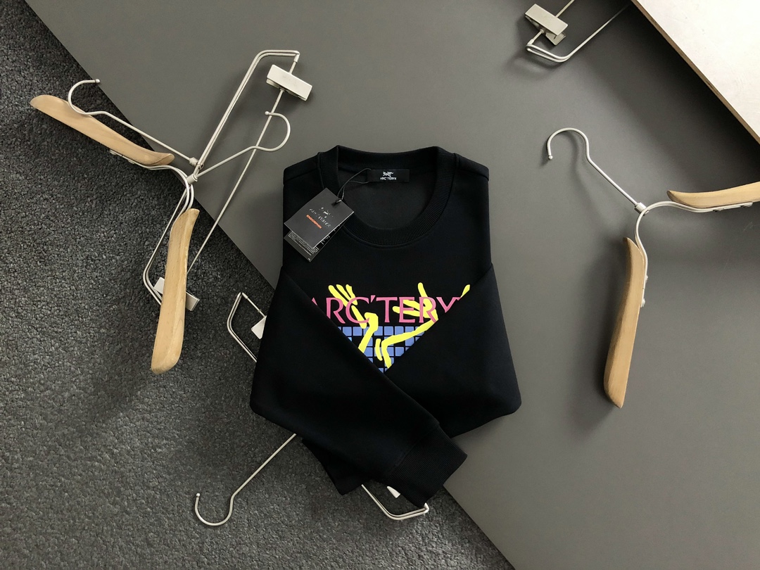 NO:538262,SZN* fitting style M-XXXL 24 top printed round neck sweatshirts in autumn and winter, exquisite craftsmanship counter fabrics in the inner, top-level elements fusion, complete 3 standards, fashionable men's fashion, whether it is the comfort of the upper body or the incomparable existence 170-138(M) 175-(L) 178-165(XL) 180-175(XXL) 180-190(XXXL), ,hoodie,sweatshirts,alexander wang19860909SZN*合身版型M-XXXL 24款秋冬顶级印花圆领卫衣,内里磨毛精致工艺专柜面料,顶级元素融合打造,3标齐全,潮男时尚,无论是上身舒适度还是都是无可比拟的存在 170-138(M) 175-(L) 178-165(XL)180-175(XXL) 180-190(XXXL),,hoodie,sweatshirts,alexander wang,Men's clothing