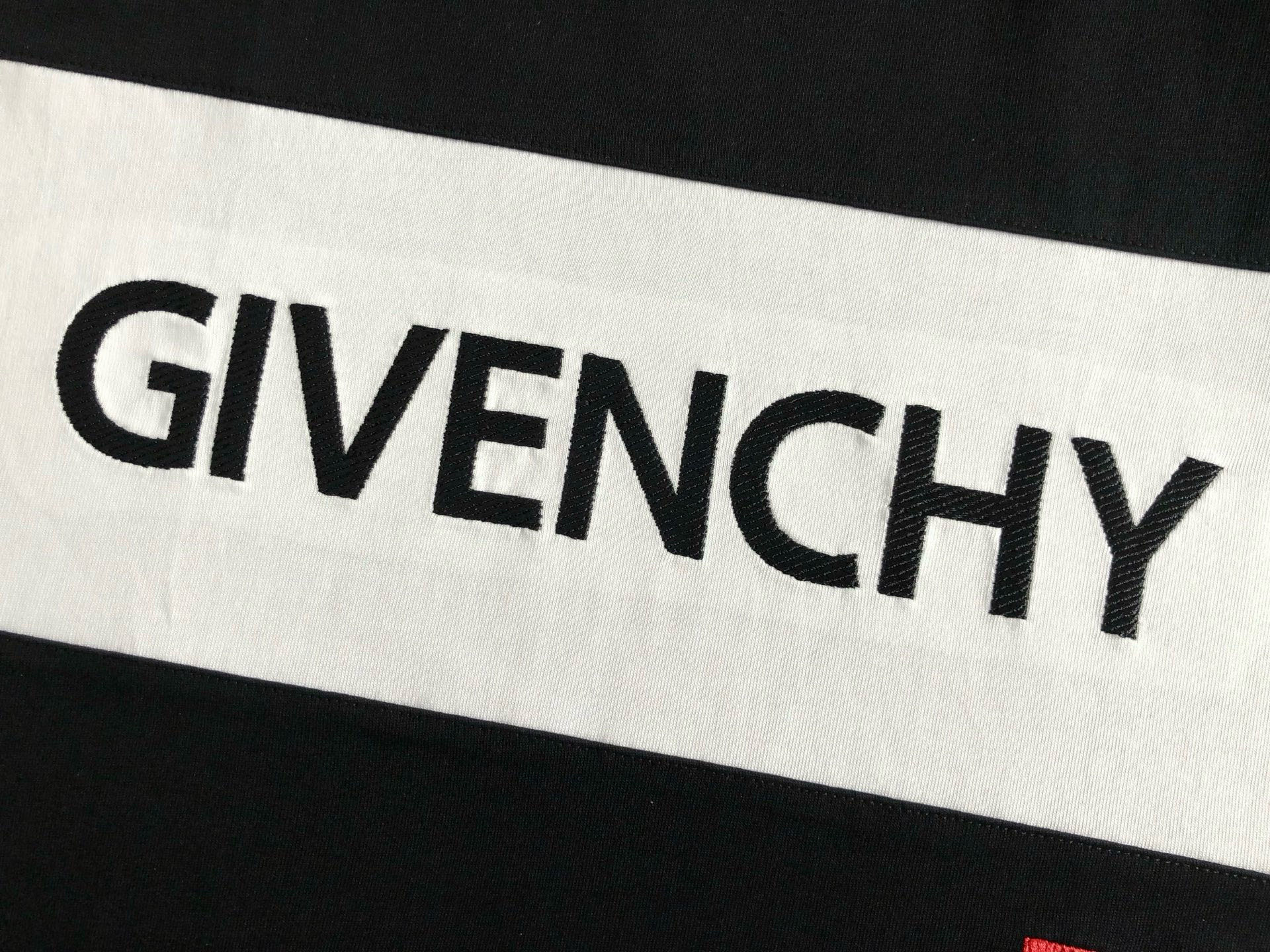  Giv微宽版型S-Xl
25早春最新经典拼接刺绣款重磅短袖，高端品质专柜原单圆领援助，顶级制作工艺进口