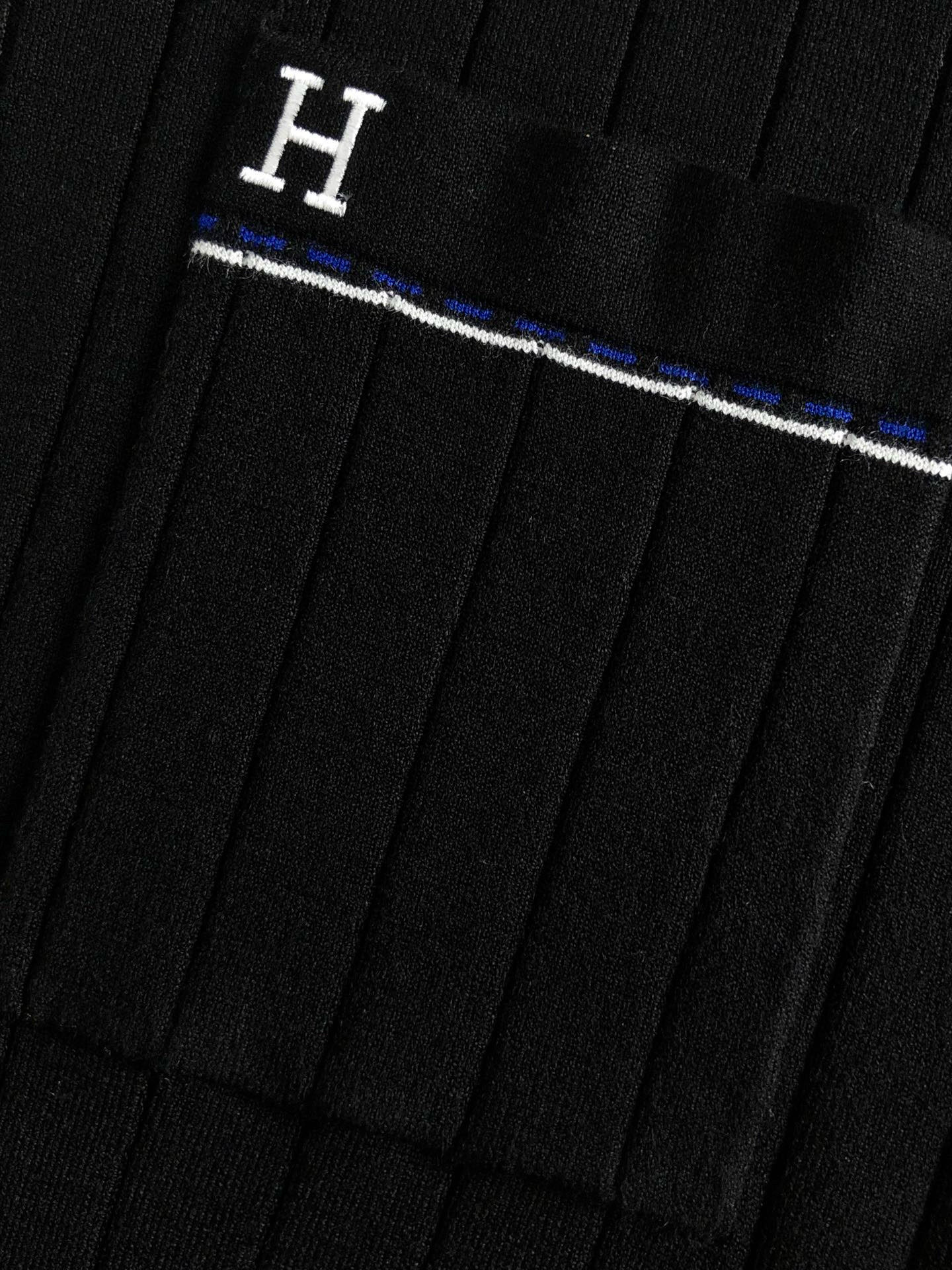  Hms*修身版型 M-xxxl
2025新款藏蓝色条纹口袋H刺绣logo顶级进口私货羊毛Polo短袖，