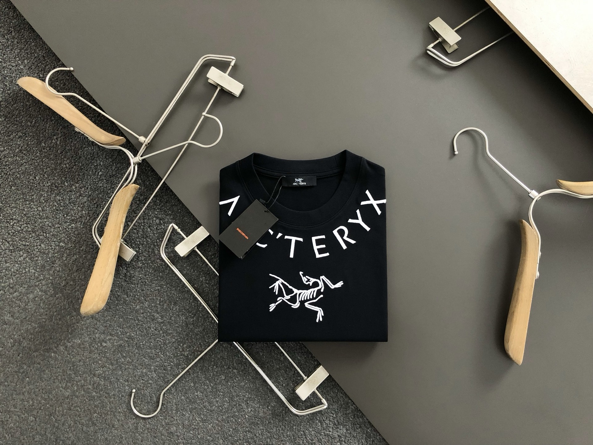 NO:134146,SZN* fit style XS-L The latest and most top embroidery heavy industry original single short sleeves, the top quality counter original list, the top production process imported fabric, the unique design of the counter model, using imported high-end custom imported silk thread with first-class feel!  Official website for sale 170-130(XS) 175-(S) 178-160(M.)180-175(L), T-shirt,alexander wang19860909SZN*合身版型XS-L 最新最顶级刺绣重工原单短袖,最顶级的品质专柜原单,顶级制作工艺进口面料,专柜款独特设计,采用进口高端订制进口丝线手感一流！官网在售 170-130(XS) 175-(S) 178-160(M.)180-175(L),,T-shirt,alexander wang,Men's clothing