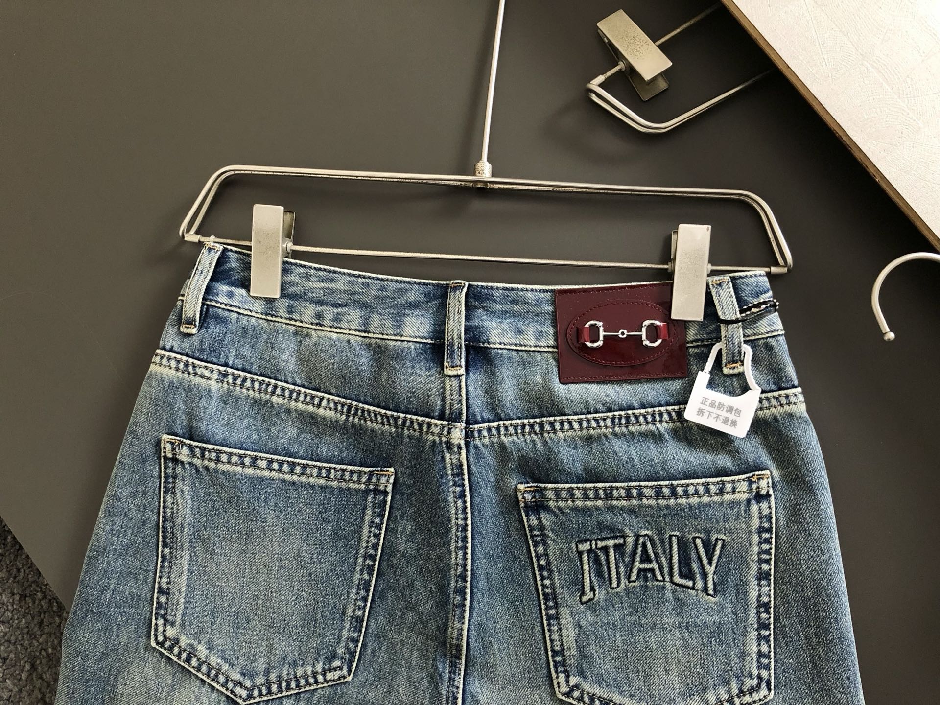 Gucci  牛仔裤服装 7