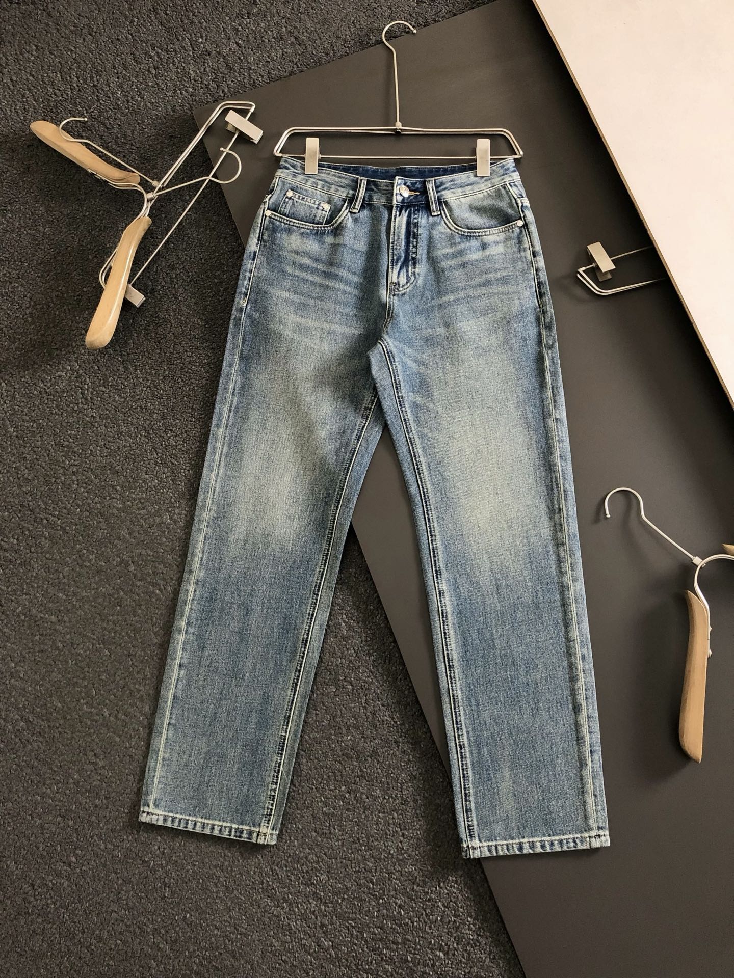 Gucci  牛仔裤服装 2