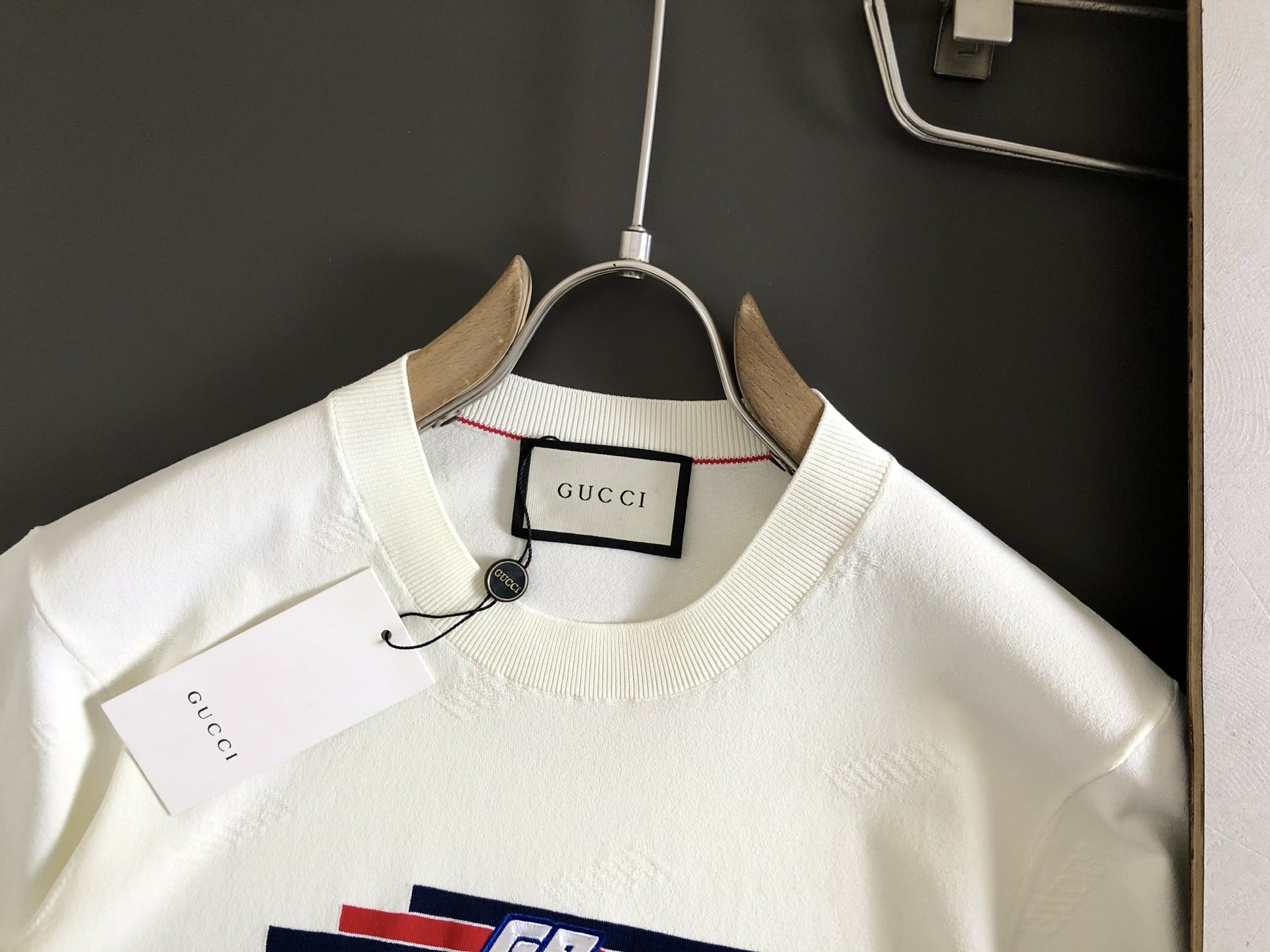 Gucci  短袖服装,男 4