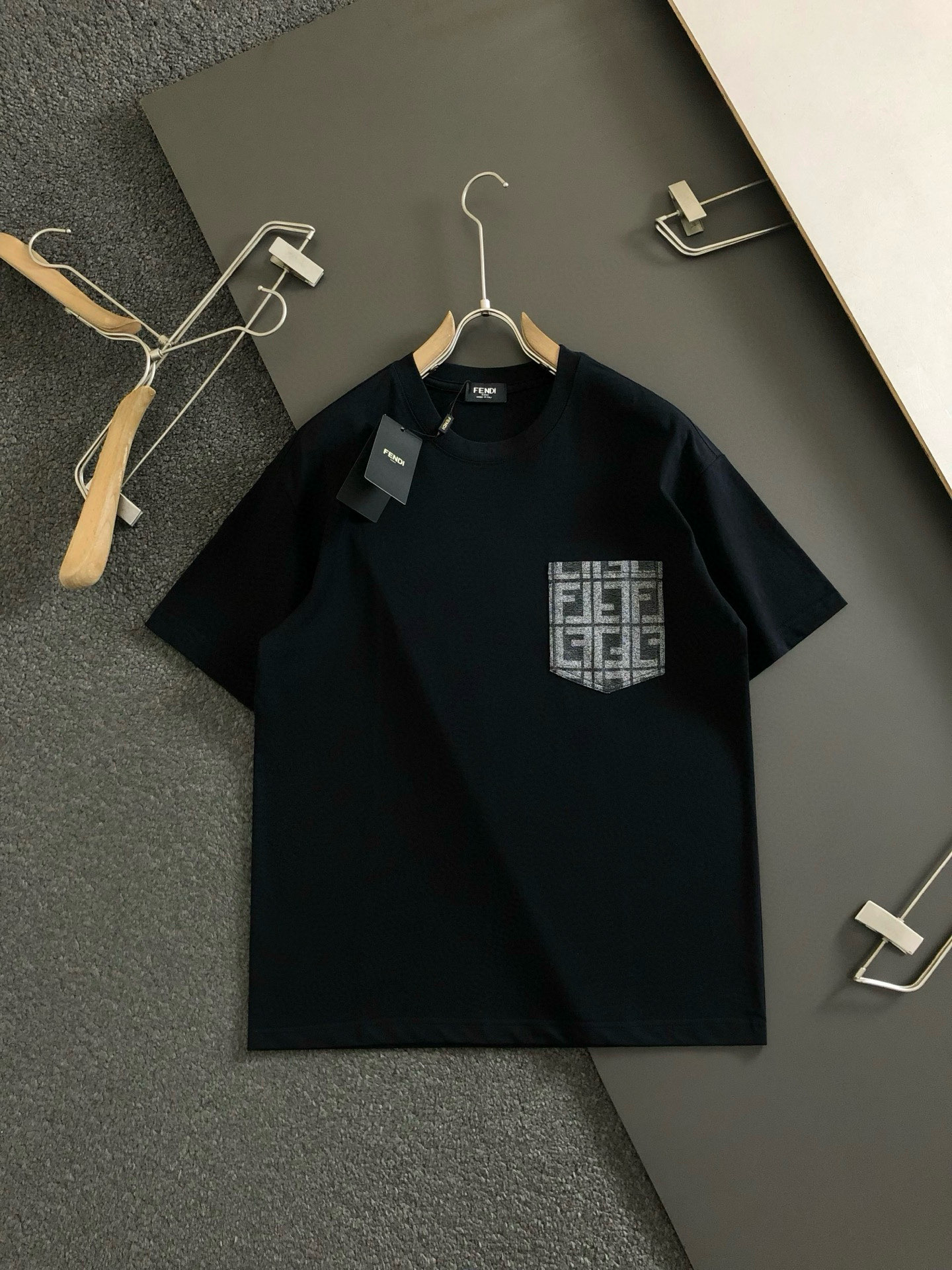 FENDI  短裤服装,男 5