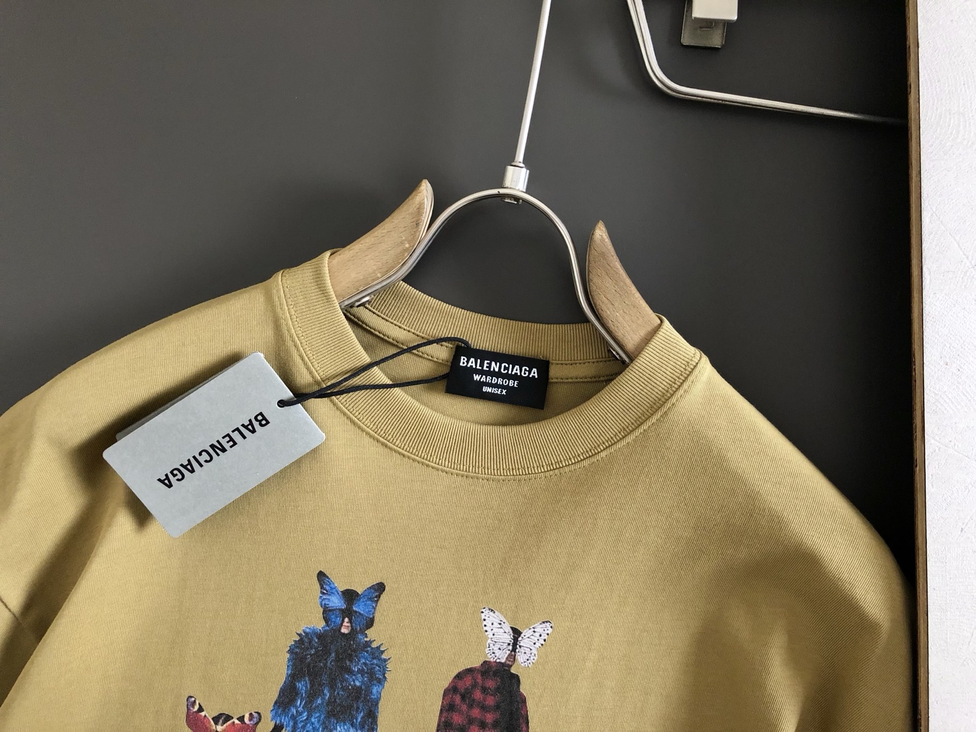 Balenciaga Men's Graphic Print Crewneck T-Shirt, Premium Quality, S-XL 5 i1750364041154 1651 0 0