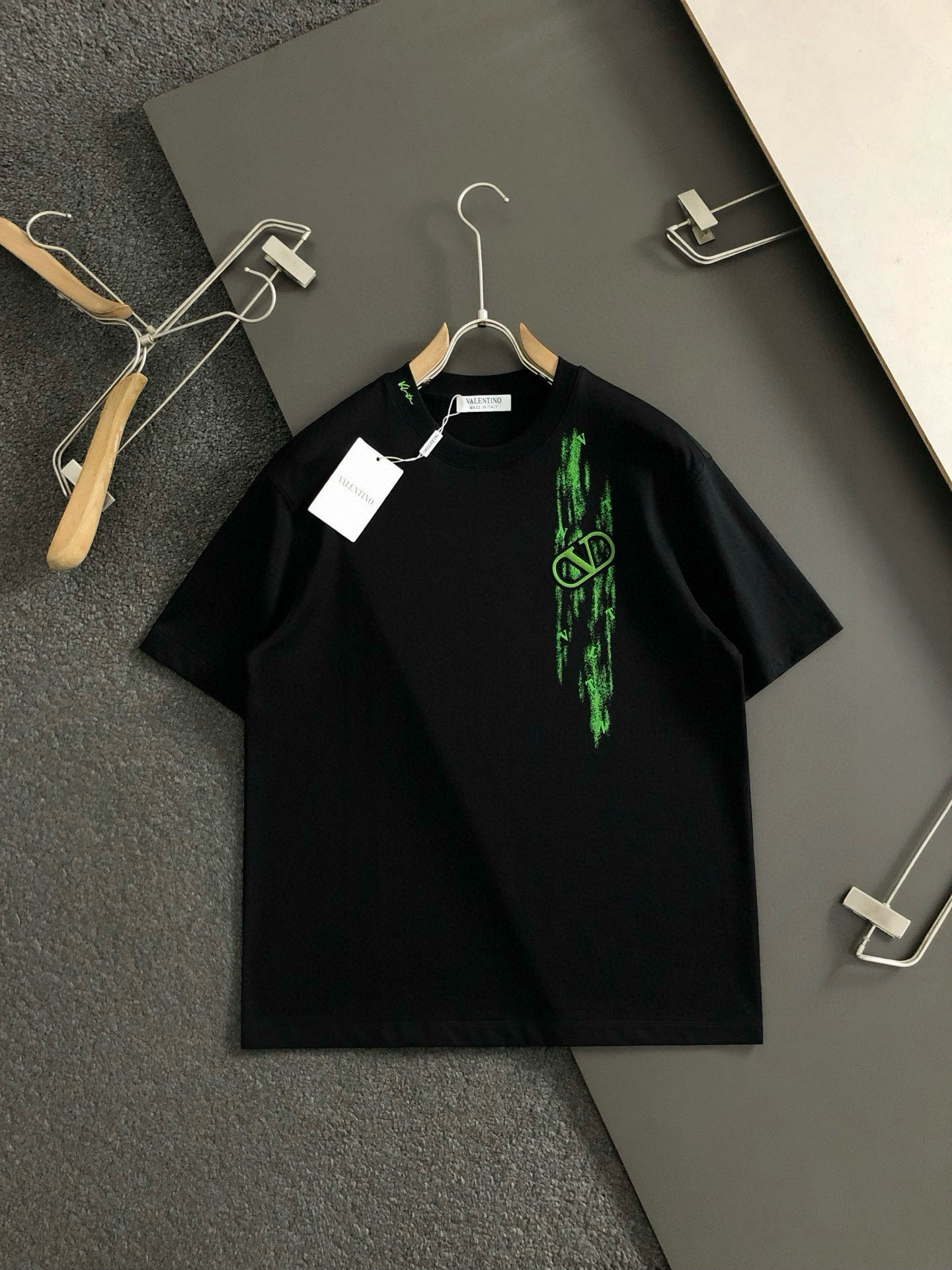 Valentino Men's Classic Short Sleeve T-Shirt with Graffiti V Logo 3 i1750938178705 958 0 1