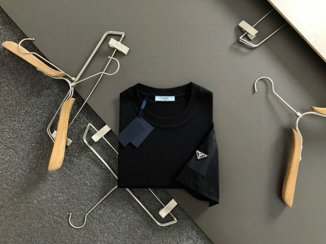 Prada Classic Fit Black Short Sleeve T-Shirt with Metal Logo Patch 1 Prada Classic Fit Black Short Sleeve T-Shirt with Metal Logo Patch