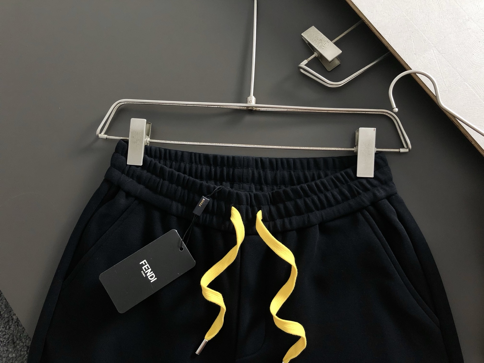 “FeNd Microwidese M-XXL Double-F Stereotypes Integrated Shorts with High-End Imported Silk Hands – Available Online!” - 图片 4