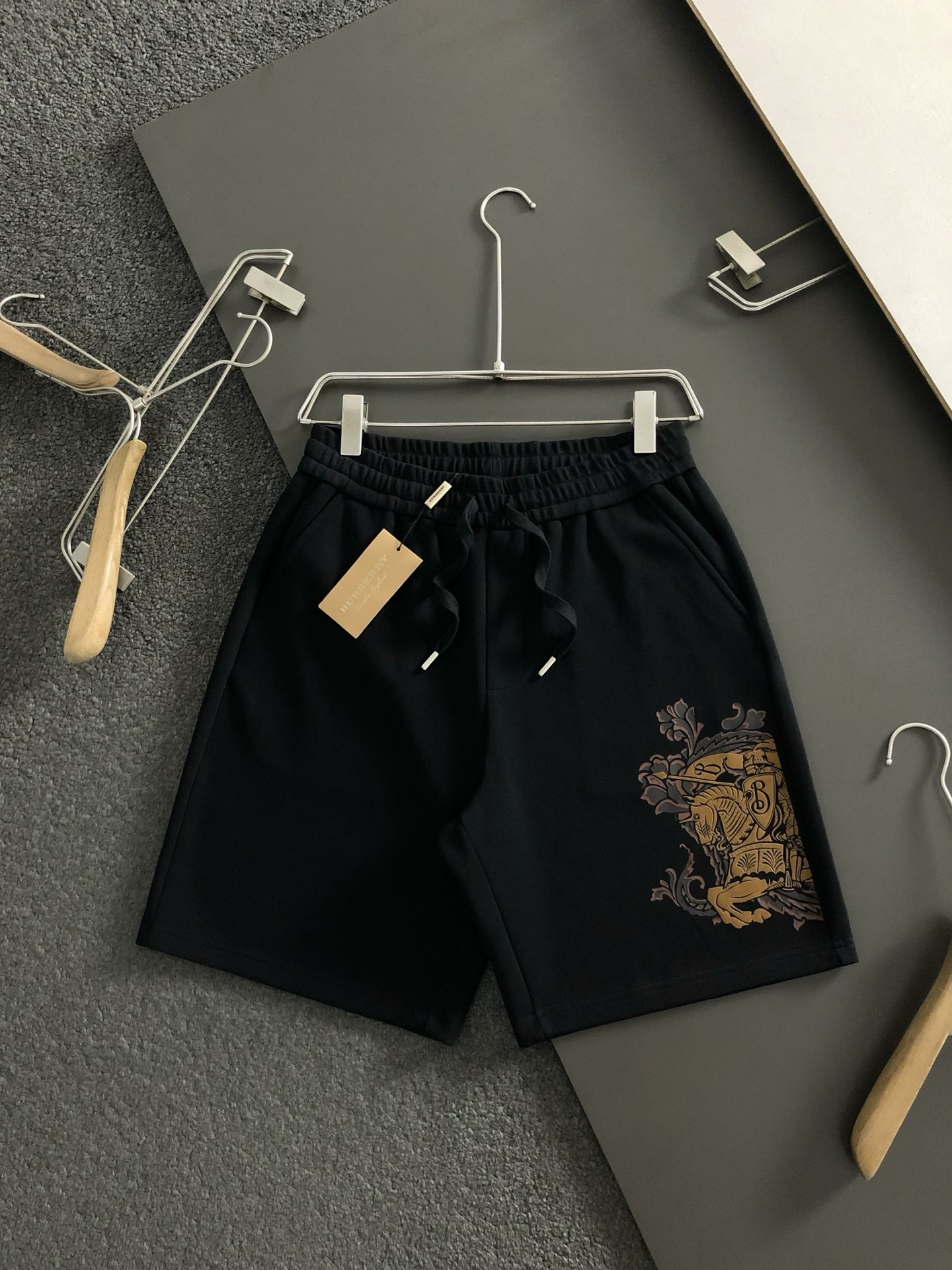 “Top-of-the-Line Gel-Consolidated Shorts with Unique Design and High-End Imported Silk Hands – Available in M-XXL” - 图片 2