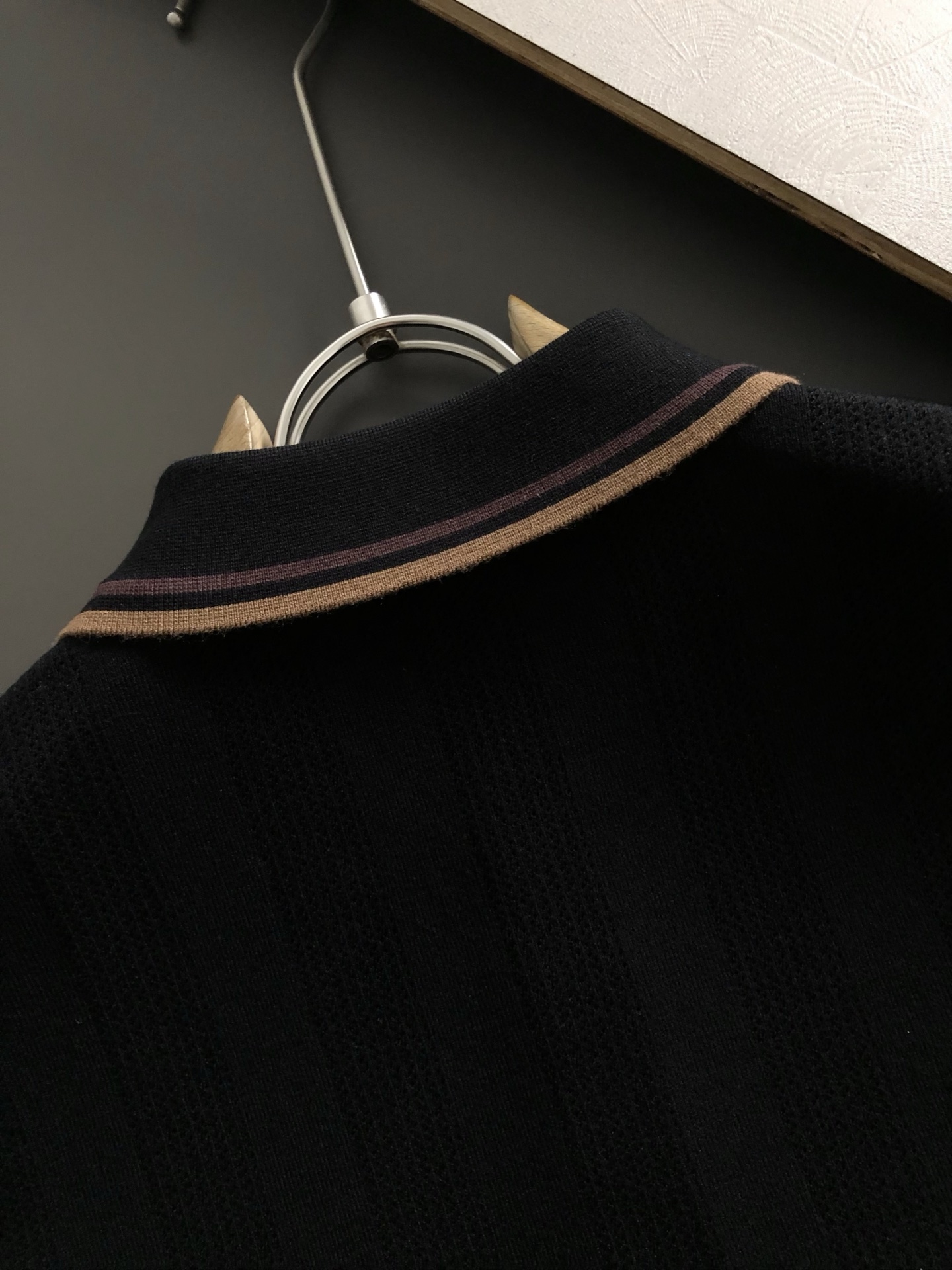  lP🆕*合身版型M-XXXL
2025秋冬老钱风字母提花羊毛短袖Polo*精致工艺专柜面料，顶级元素融