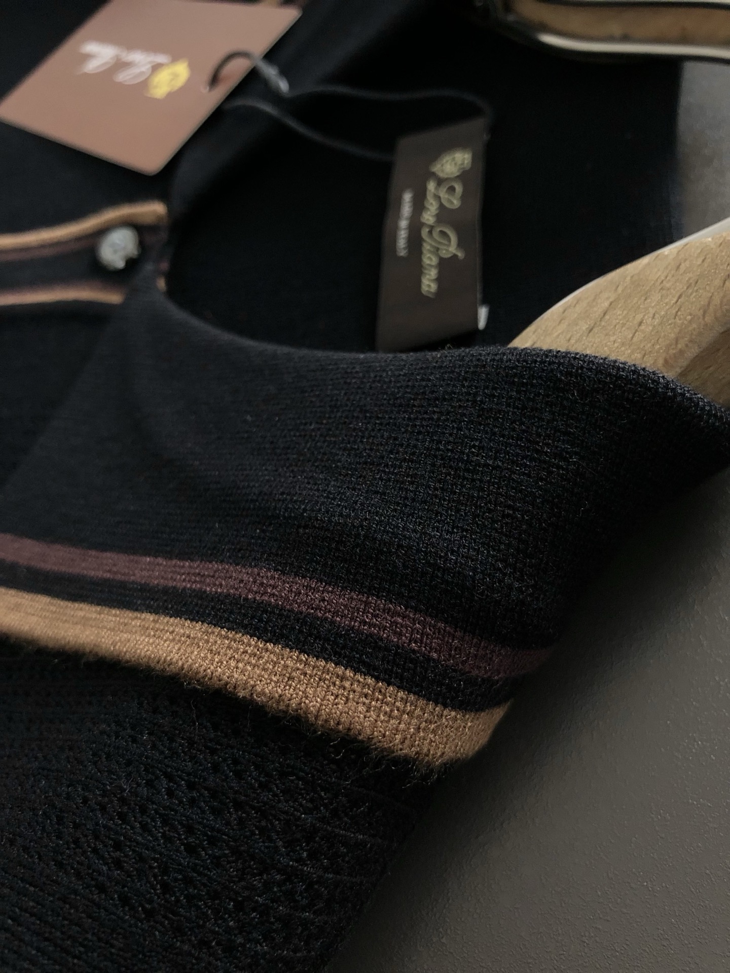  lP🆕*合身版型M-XXXL
2025秋冬老钱风字母提花羊毛短袖Polo*精致工艺专柜面料，顶级元素融