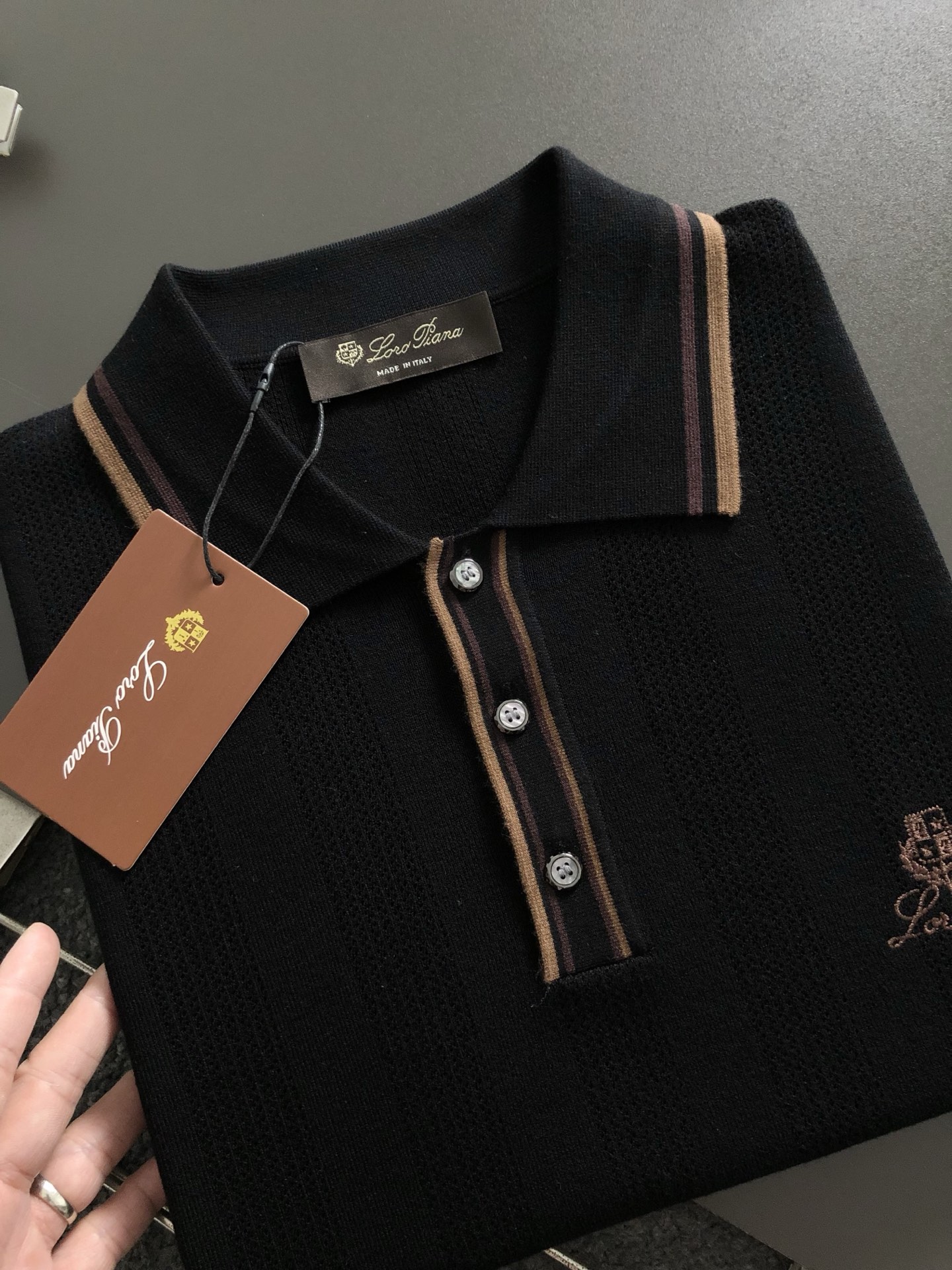  lP🆕*合身版型M-XXXL
2025秋冬老钱风字母提花羊毛短袖Polo*精致工艺专柜面料，顶级元素融