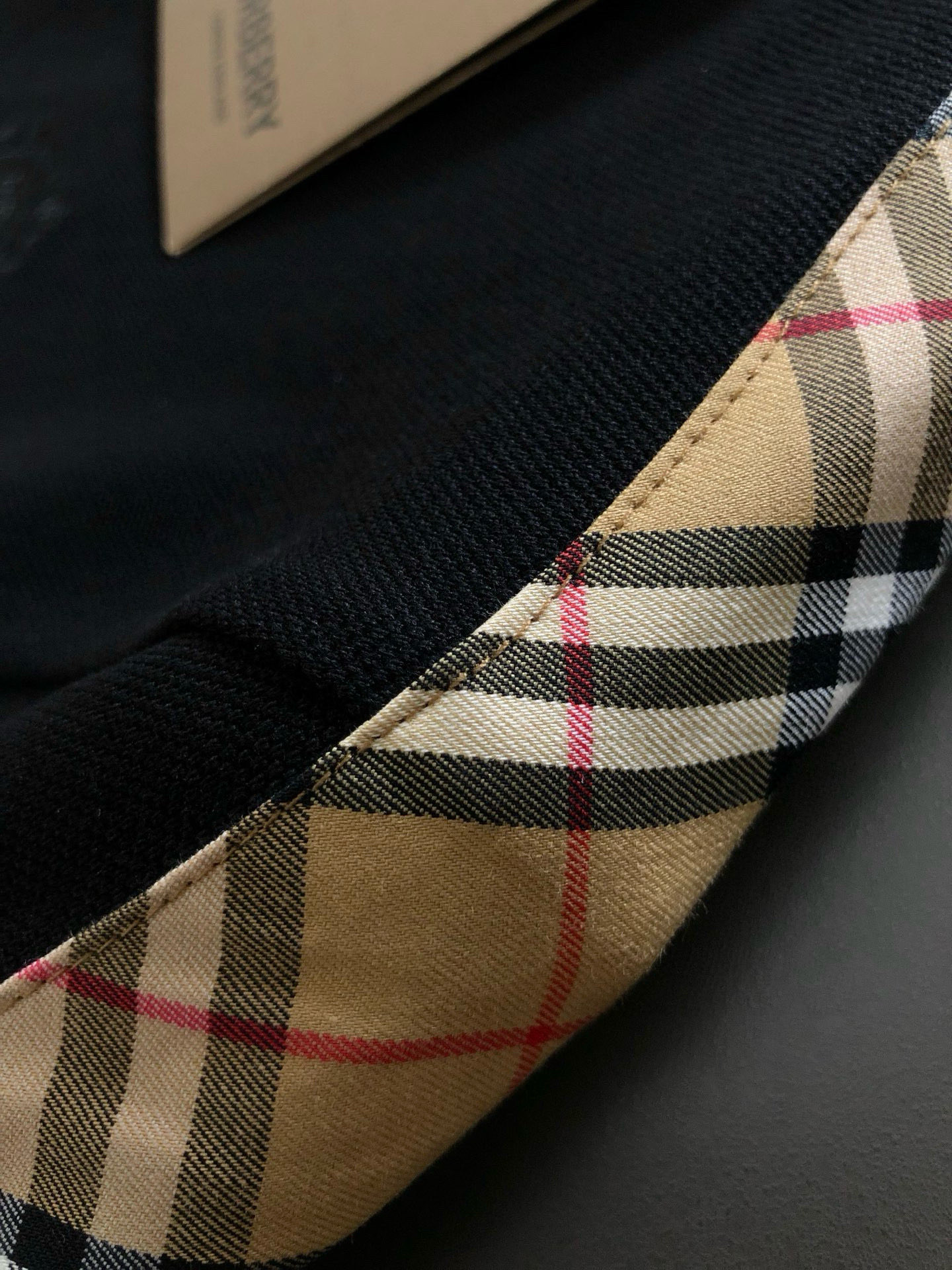  BBR*合身版型M-XXXL
2025春夏顶级经典领口拼接骑士刺绣Polo短袖，精致工艺专柜面料，顶级