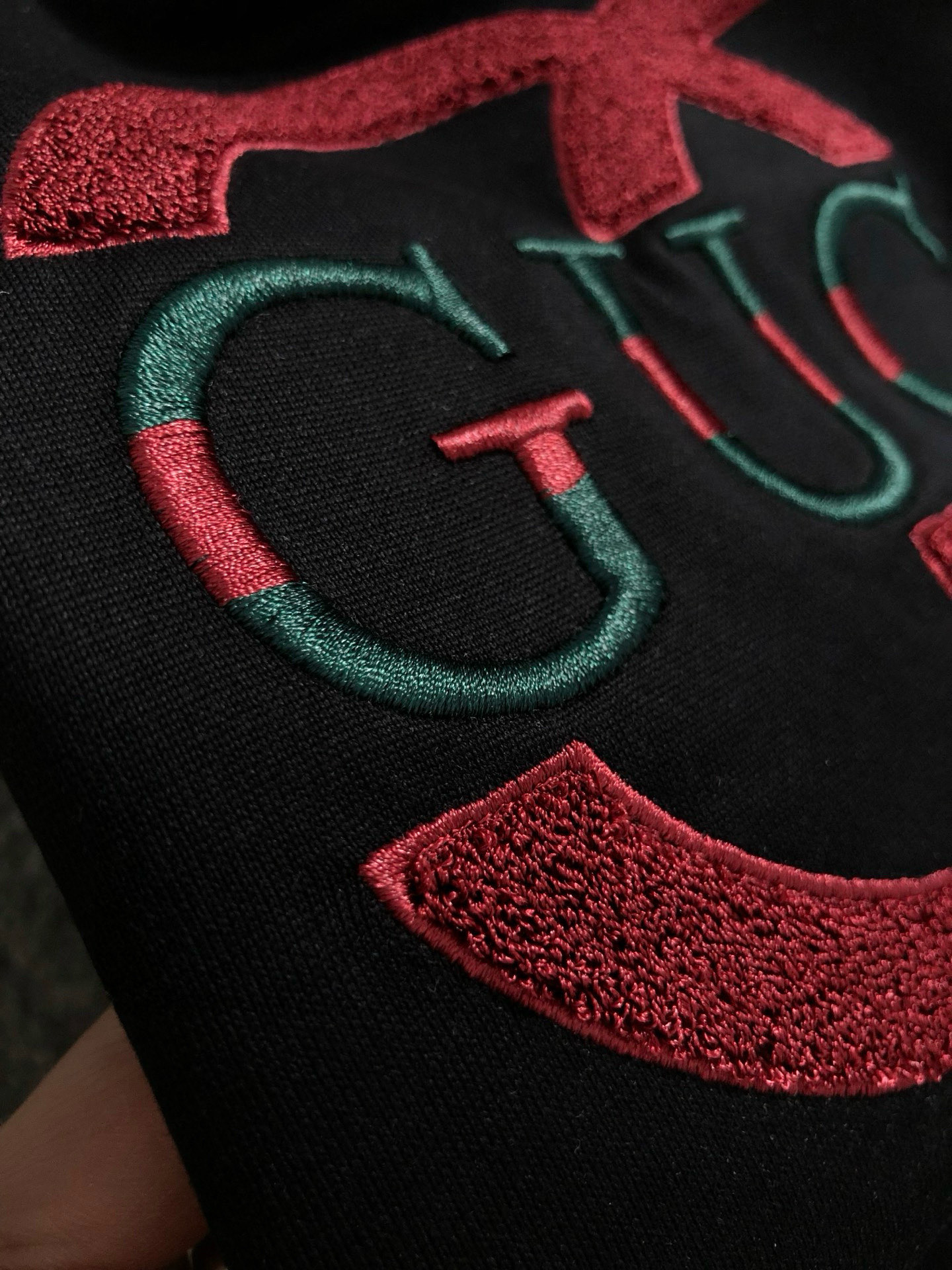  Gucc*微宽版型M-XXXL
25春夏顶级重红红绿字母刺绣融合顶级双G贴布工资重磅潮流短袖，精致工艺