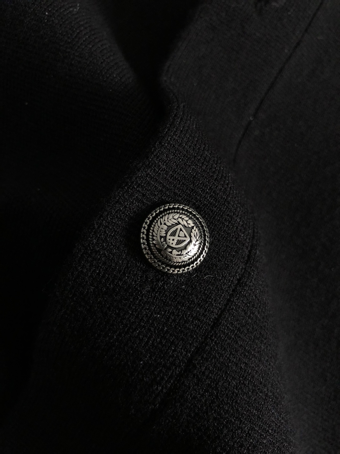 Tb*合身版型M-XXXL2025秋冬经典三杠针织羊毛纽扣外套，精致工艺专柜面料，顶级元素融合打造，3标