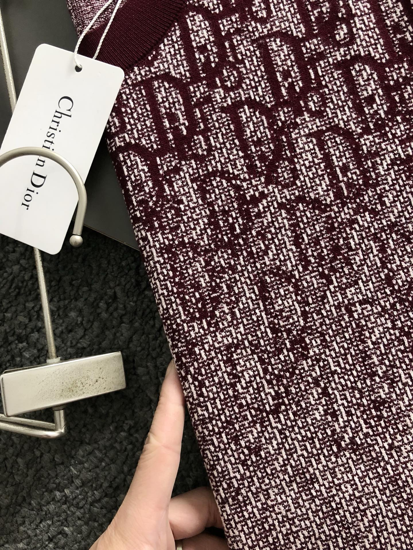 Dir*合身版型M-XXXL2025秋冬提花渐变羊毛短袖，精致工艺专柜面料，顶级元素融合打造，经典短袖3