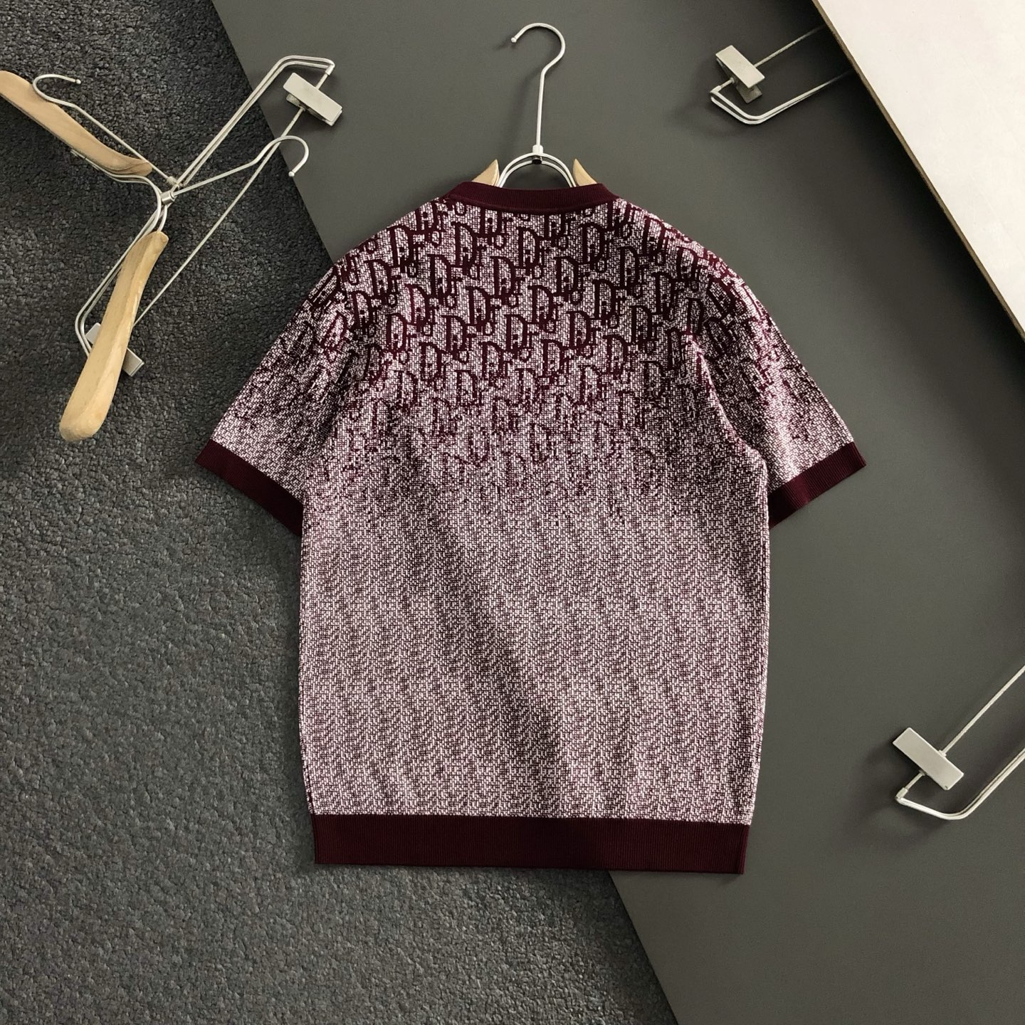 Dir*合身版型M-XXXL2025秋冬提花渐变羊毛短袖，精致工艺专柜面料，顶级元素融合打造，经典短袖3