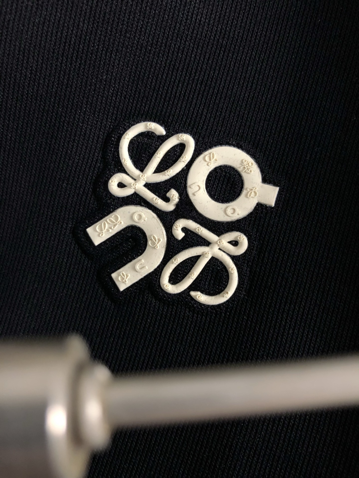 LOW*合身版型M-XXXL2025秋冬云柔系列织带融合立体胶印连帽外套，精致工艺专柜面料，顶级元素融合