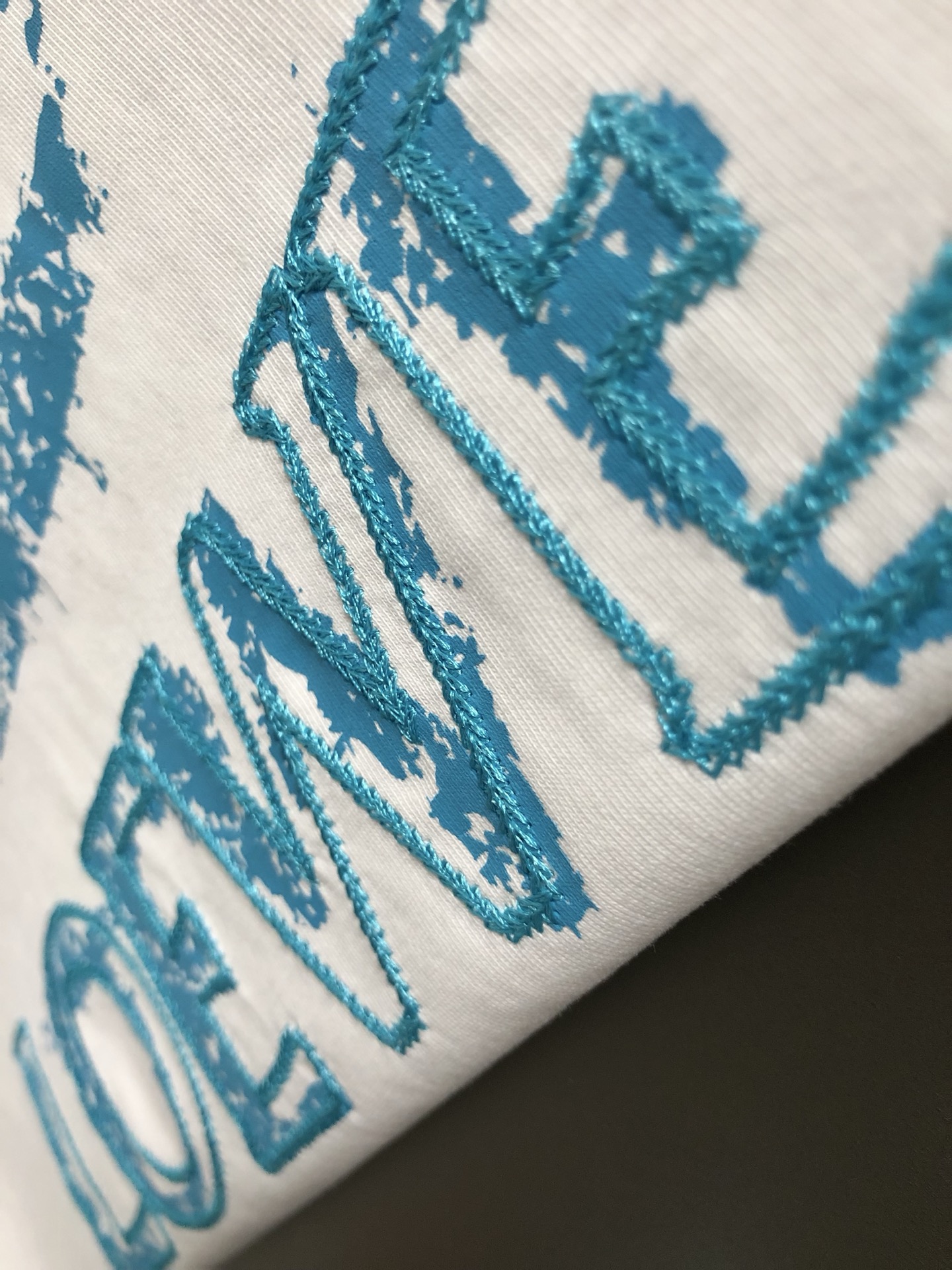 LOW*合身版型S-Xl25春夏顶级橘色刺绣潮牌短袖，精致工艺专柜面料，顶级元素融合打造，3标齐全，潮男