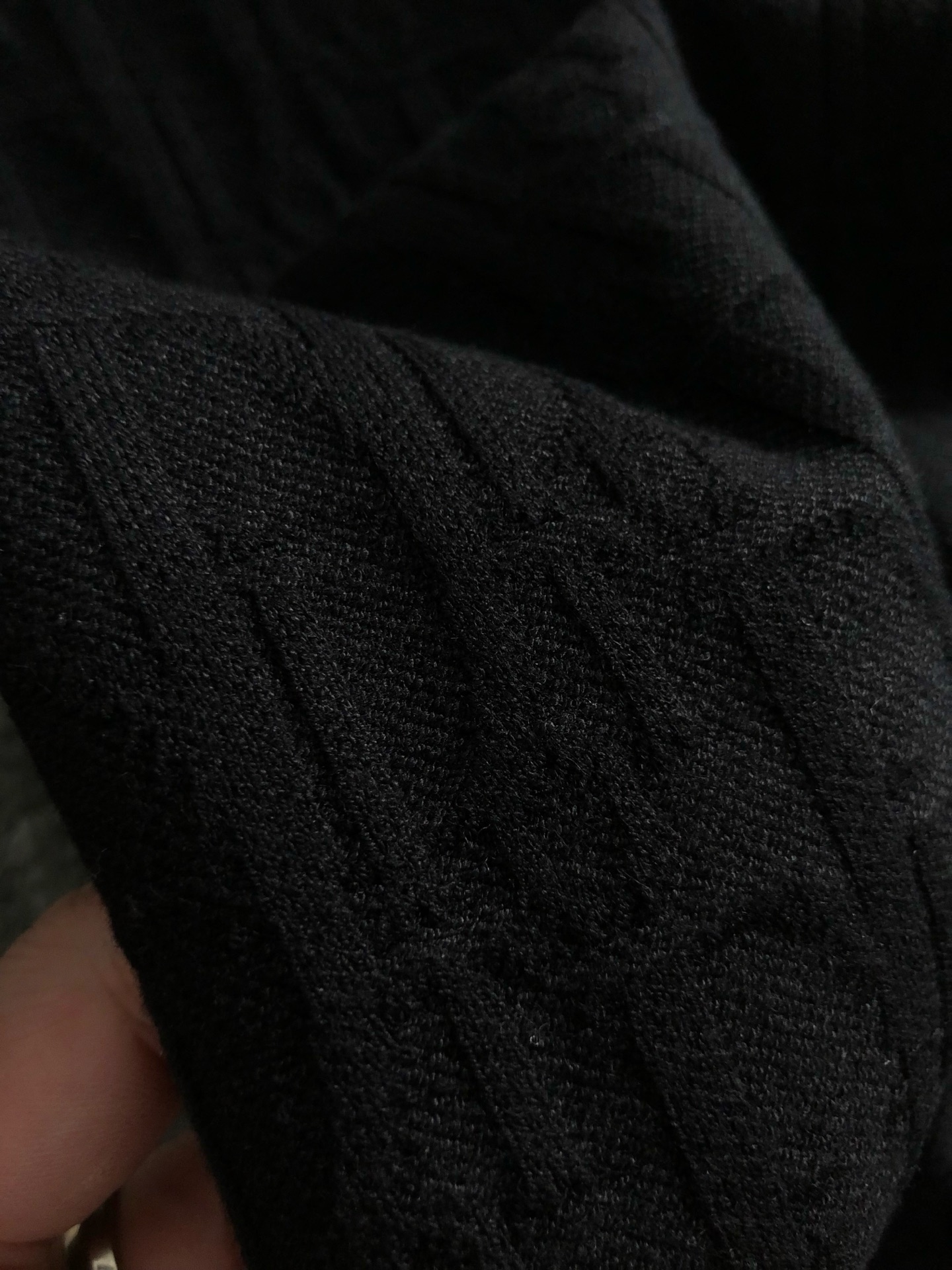 L牌合身版型M-XXXL2025秋冬时尚老花提花百搭羊毛短袖，精致工艺专柜面料，顶级元素融合打造，经典短