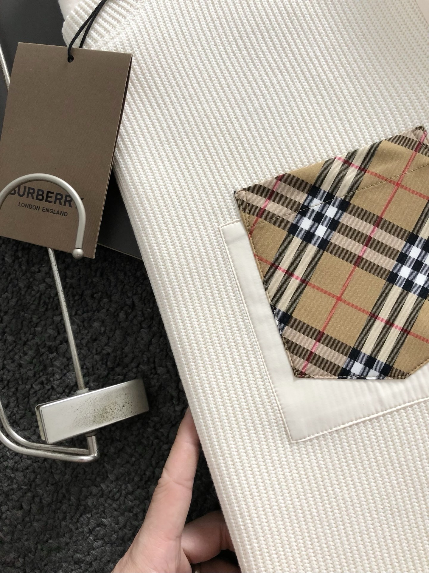 BBR*合身版型M-XXXL2025秋冬云柔系列针格纹口袋融合针织面料金百搭圆领卫衣长袖，精致工艺专柜面