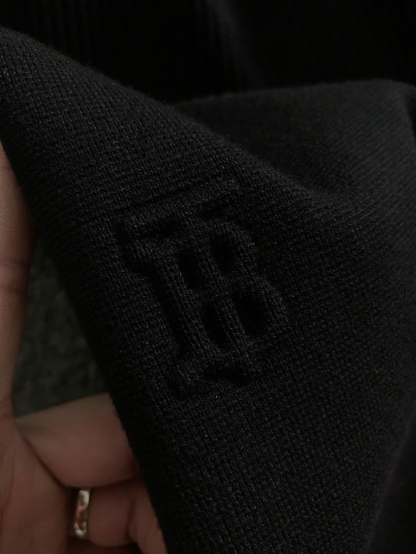 BBR**合身版型M-XXXL2025秋冬格纹美丽字母压花针织羊毛外套，精致工艺专柜面料，顶级元素融合打