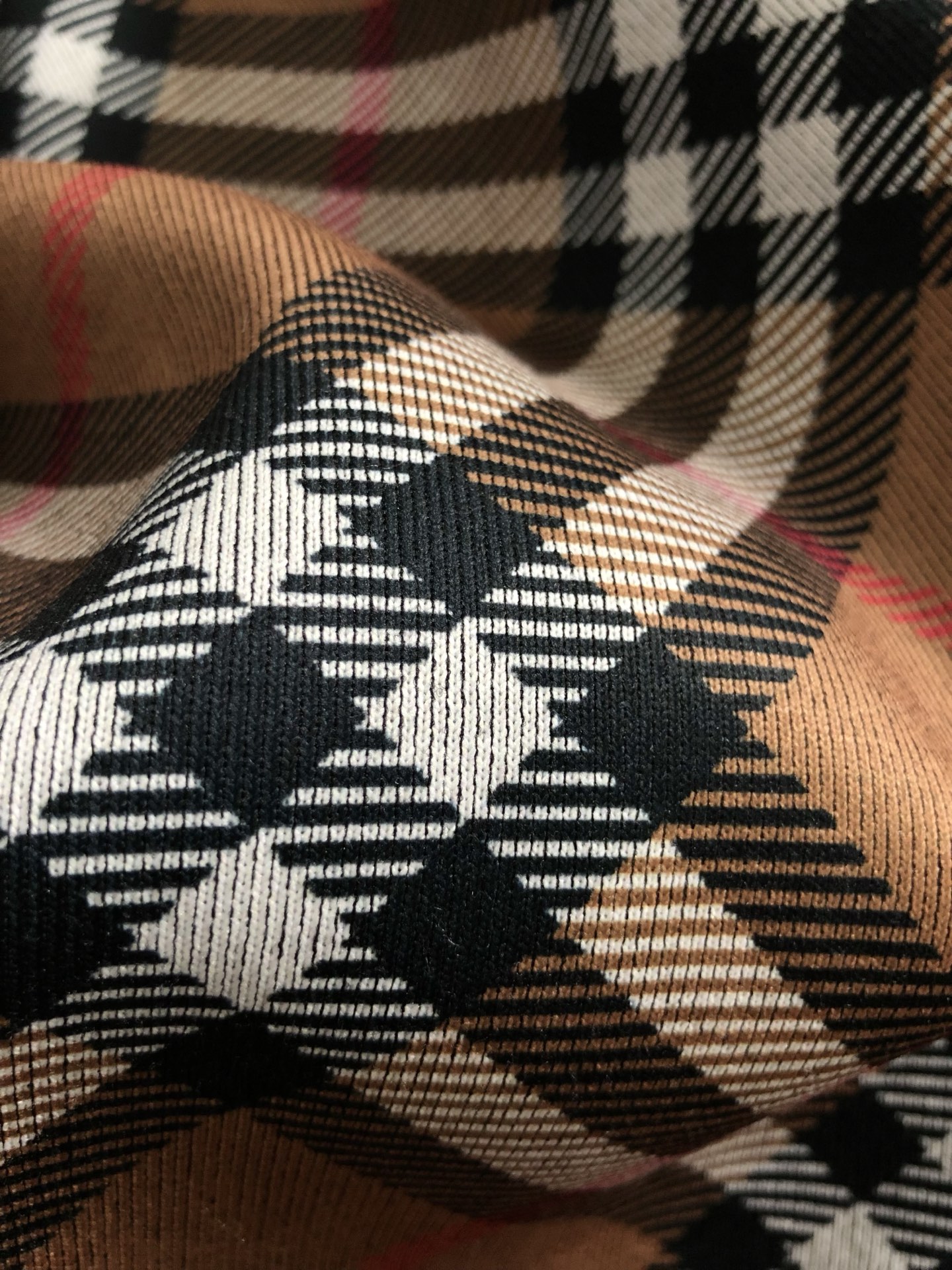 BBR**合身版型M-XXXL2025秋冬格纹美丽字母压花针织羊毛外套，精致工艺专柜面料，顶级元素融合打