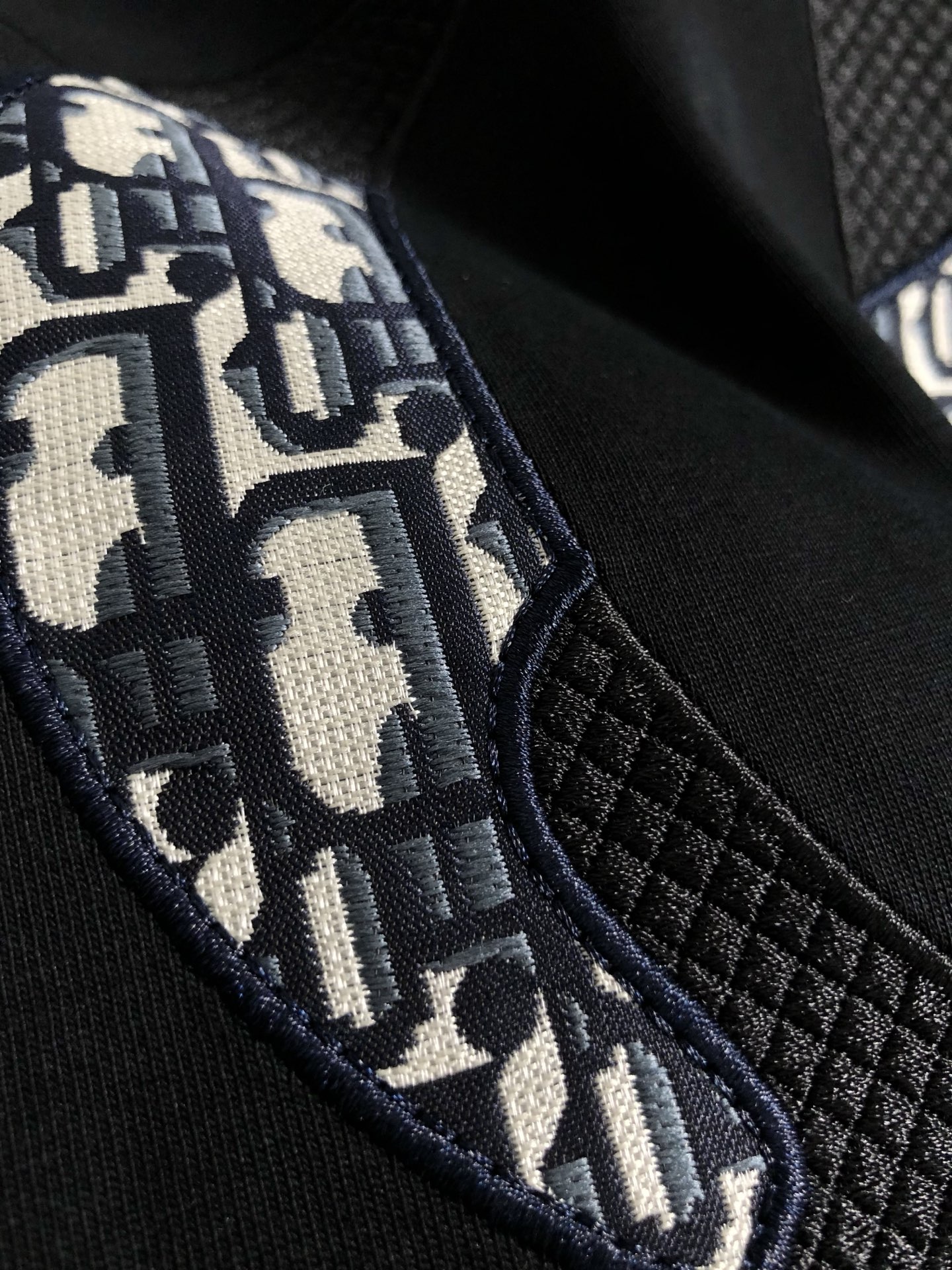 Dir*合身版型S-Xl25春夏顶级经典花色贴布绣潮牌短袖，精致工艺专柜面料，顶级元素融合打造，3标齐全