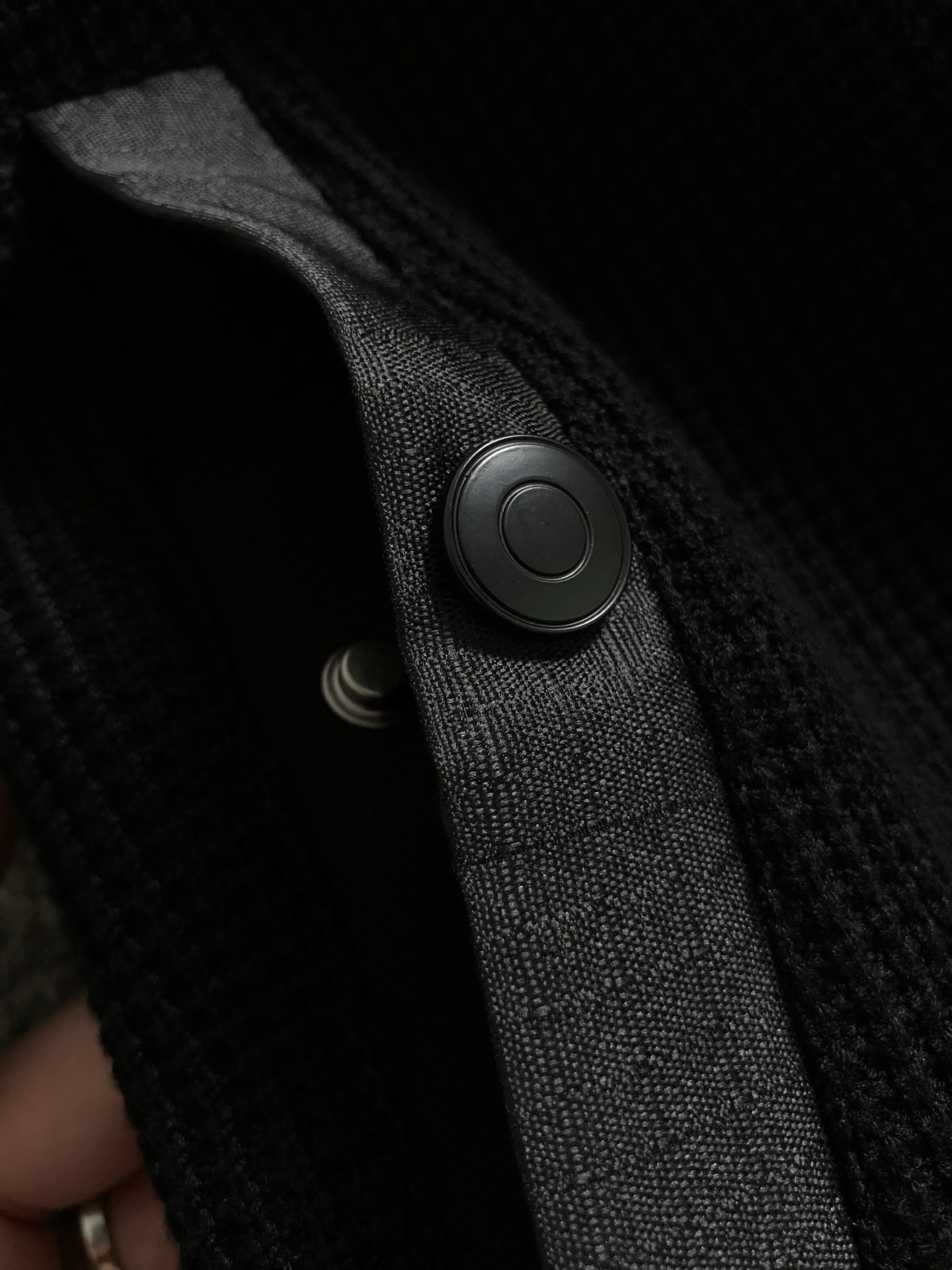 Gucc*合身版型M-XXXL2025秋冬字母刺绣拼接款针织羊毛外套，精致工艺专柜面料，顶级元素融合打造