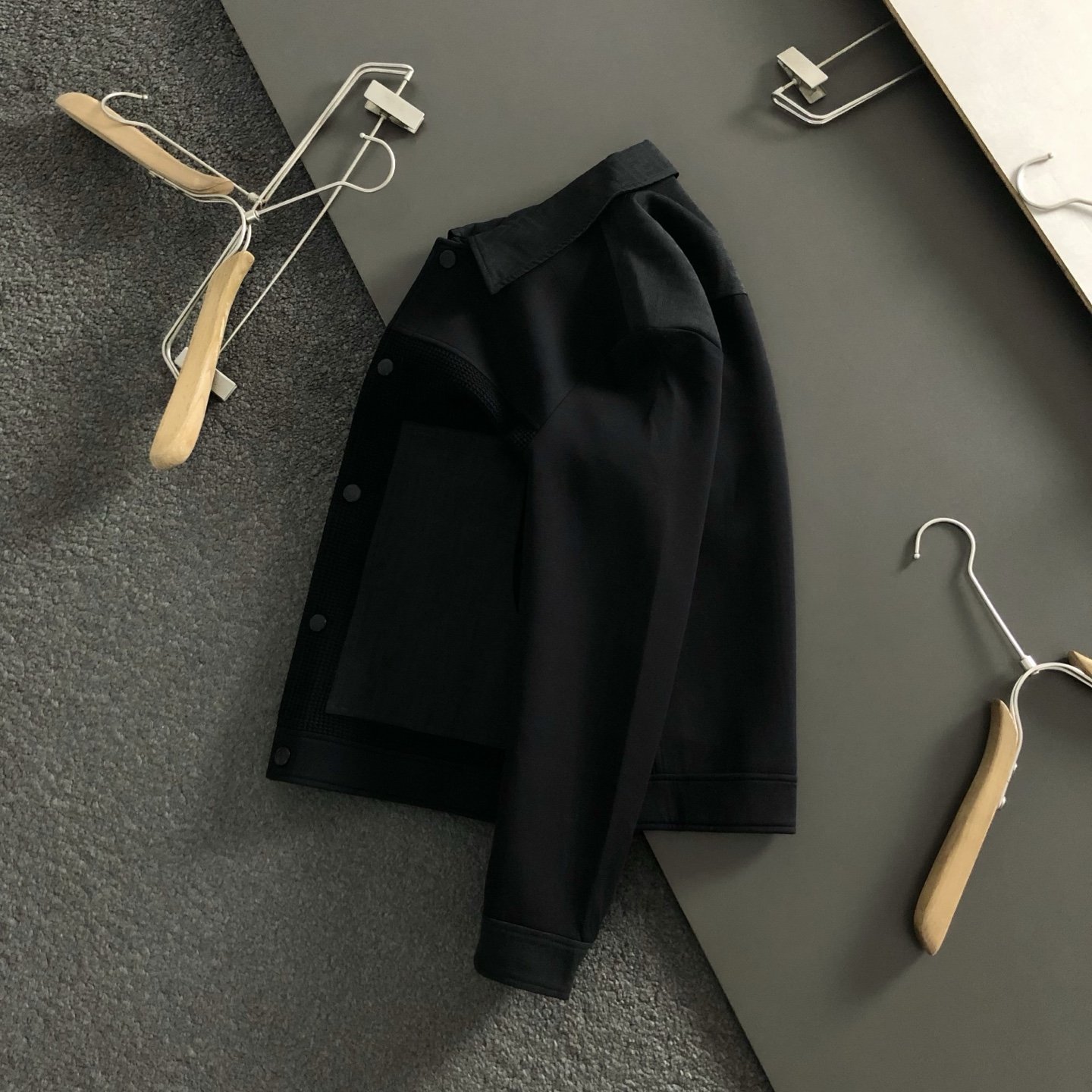 FEND*合身版型M-XXXL2025秋冬双F拼接款针织羊毛外套，精致工艺专柜面料，顶级元素融合打造，3